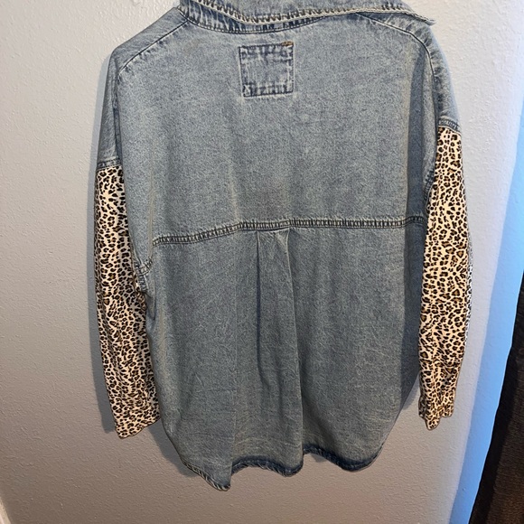 Denim Leopard Jacket Long Sleeve Button Down Shirt Oversized - Picture 3 of 3